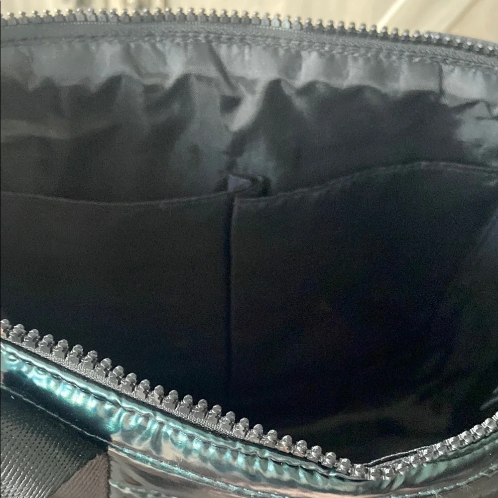 Tahari Green Quilted Tote Bag - Picture 7 of 10